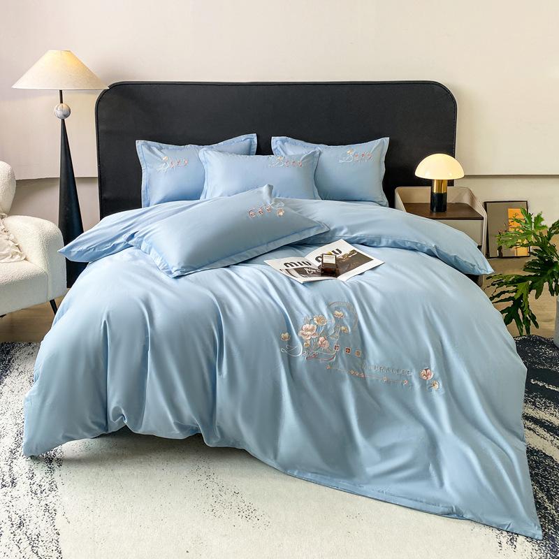 Легкая роскошь Высококлассный Класс А Чистый хлопок Комплект из четырех предметов для кровати Вышивка Приятный для кожи Дышащий Удобный Простыня Пододеяльник Наволочка