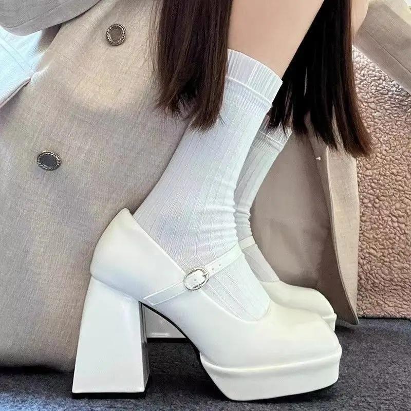 Французский дизайн Туфли-лодочки на высоком каблуке Женские черные туфли Американский стиль Средний каблук Одинарные туфли Полиуретан Улучшенная версия