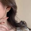 Серьги с жемчугом в форме банта, дизайн для девочки, серьги с чувством зрелости, легкая роскошь, модные, универсальные, модные и универсальные серьги
