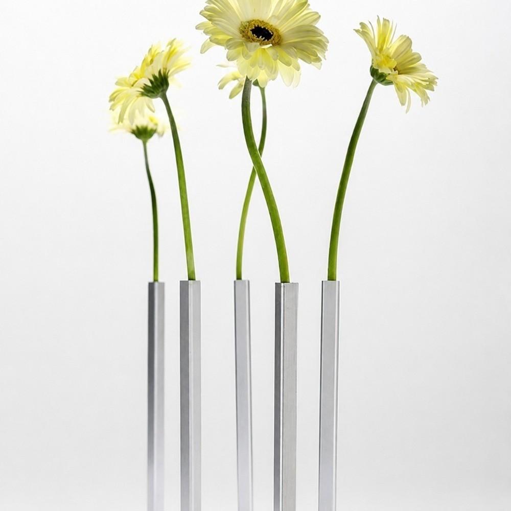 Modern Flower Vase Metallic Flower Holder Stylish Magnetic Table Vase Wedding Table Decor