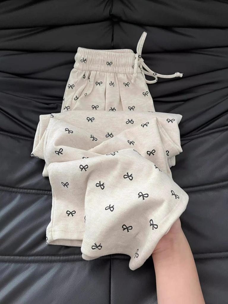 Маленькие корейские брюки с широкими штанинами и принтом-бантиком - Стройнящий драпированный дизайн для весны/осени