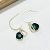 Атмосферные серьги в форме буквы D белого и зеленого цвета, модный дизайн сережек высокого класса с темпераментом