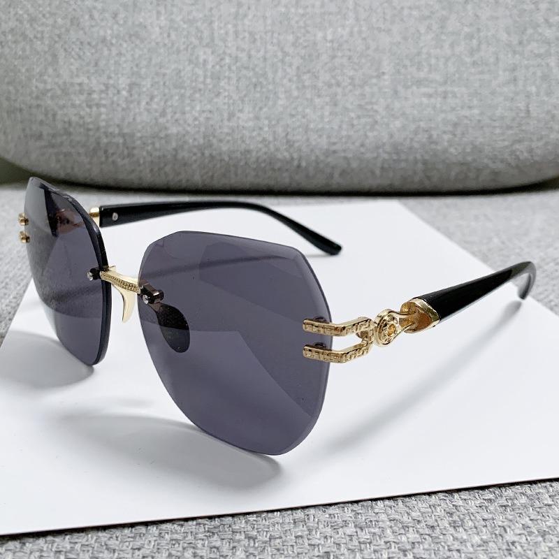 Новые Модные Безободковые Солнцезащитные Очки Женские Персонализированные Овальные Крупная Оправа Модные Подходящие ко всему Женские Солнцезащитные Очки Уличные Пляжные Вечеринки UV400