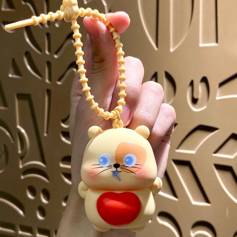 Подвеска-брелок в виде куклы-декомпрессиониста Capybara - Милый подарочный брелок-подвеска