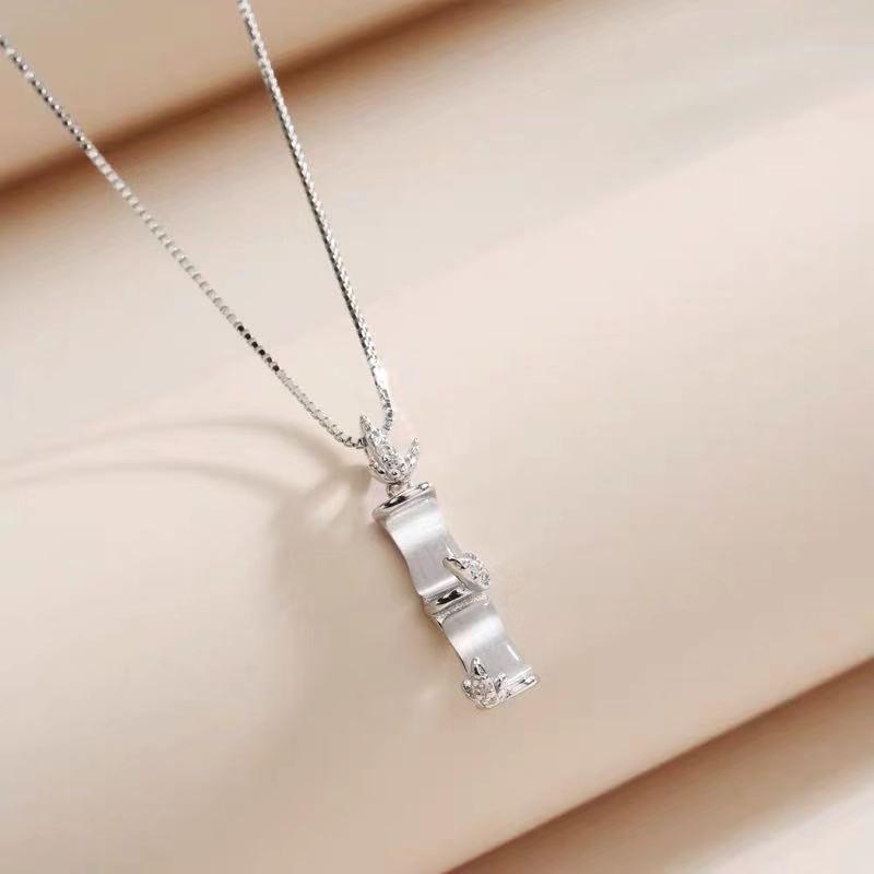 Бамбуковое ожерелье Женское Ins Ins Холодная ключичная цепочка Модный легкий роскошный нишевый дизайн Простой темпераментный кулон