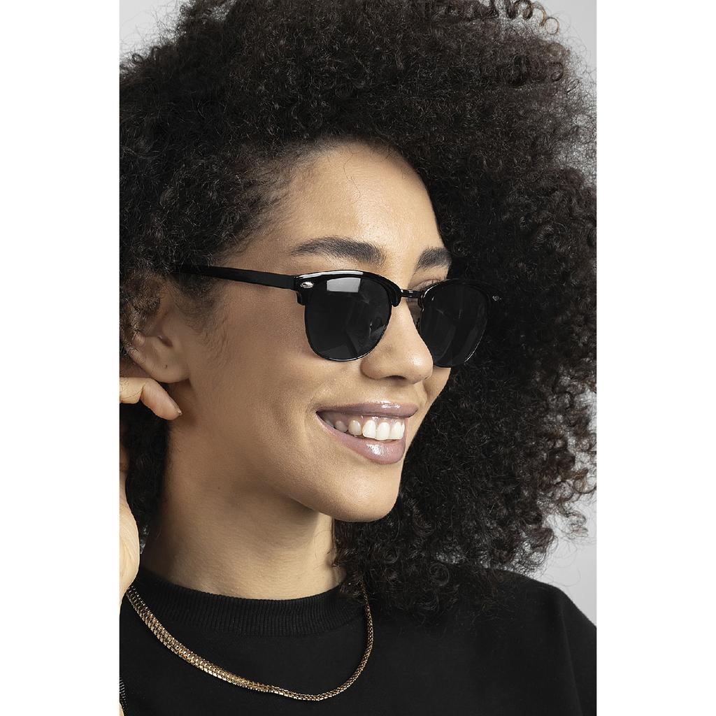 Черные солнцезащитные очки унисекс Clubmaster в металлической оправе