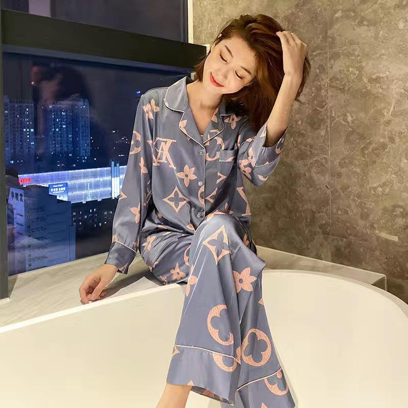 Autumn Ice Silk Pajamas Ladies Lapel Casual Loose Home Clothes Women's Silk Sexy Pajamas Long-sleeved Trousers Two-piece Suit