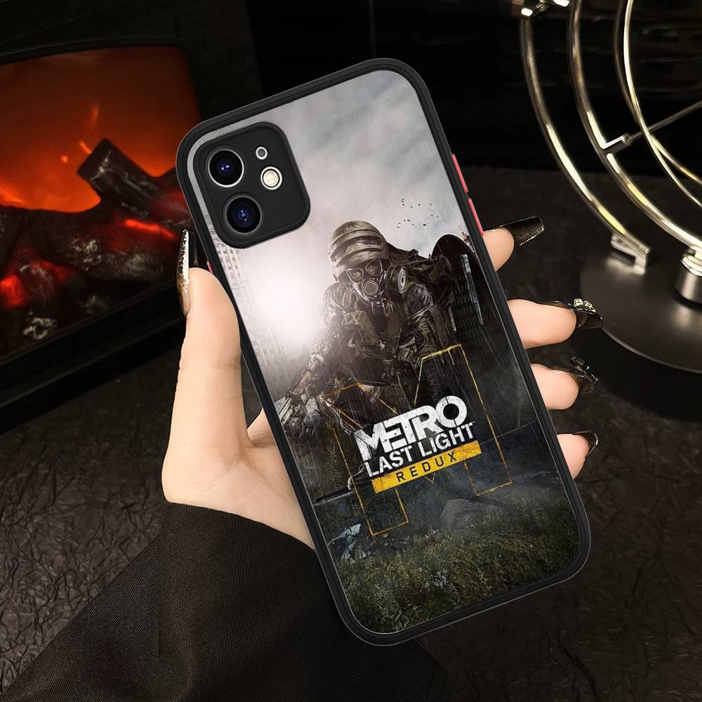 Постапокалиптическая игра Metro 2033 Чехол для телефона для iPhone 16 15 14 Plus 15 13 12 11 Pro Max X XS MAX Матовый чехол