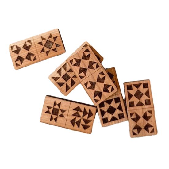 1 Set Quilt Dominoes Set Handcrafted Wooden Engraved Quilt Blocks Tiles Domino Game 2-4 Players Educational Wooden Toy Quilting Gift