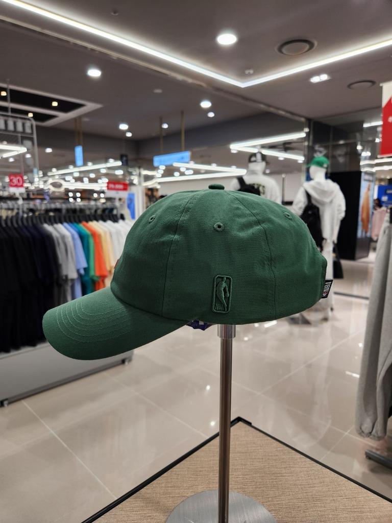 [NBA] Unisex NYK Small Logo Metal Hard Ball Cap N245AP255P