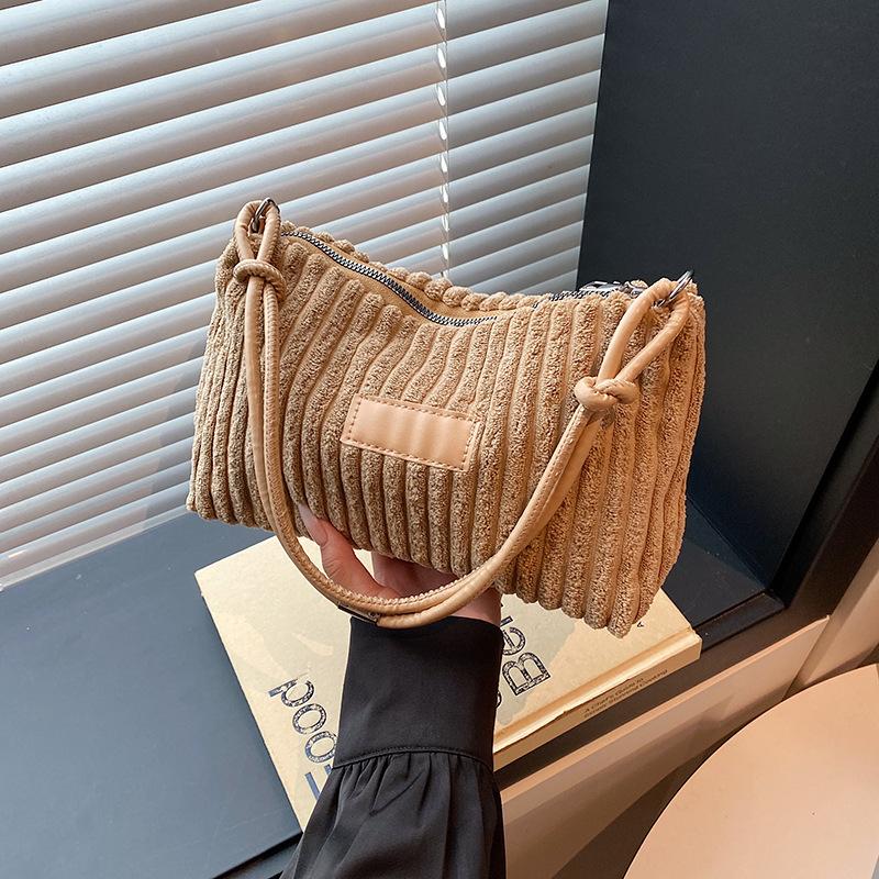 Весенняя мода плюшевая сумка-мессенджер новая большая вместимость простая вельветовая пушистая сумка на плечо подмышку женская