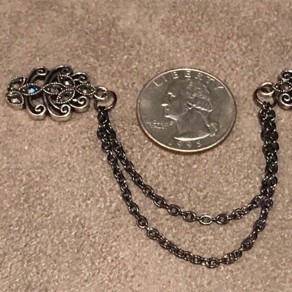 3Pcs 2023 New Cloak Brooch Vintage Flower Chain Cardigan Clip Sweater Clip Waist Clip Pointed Clip