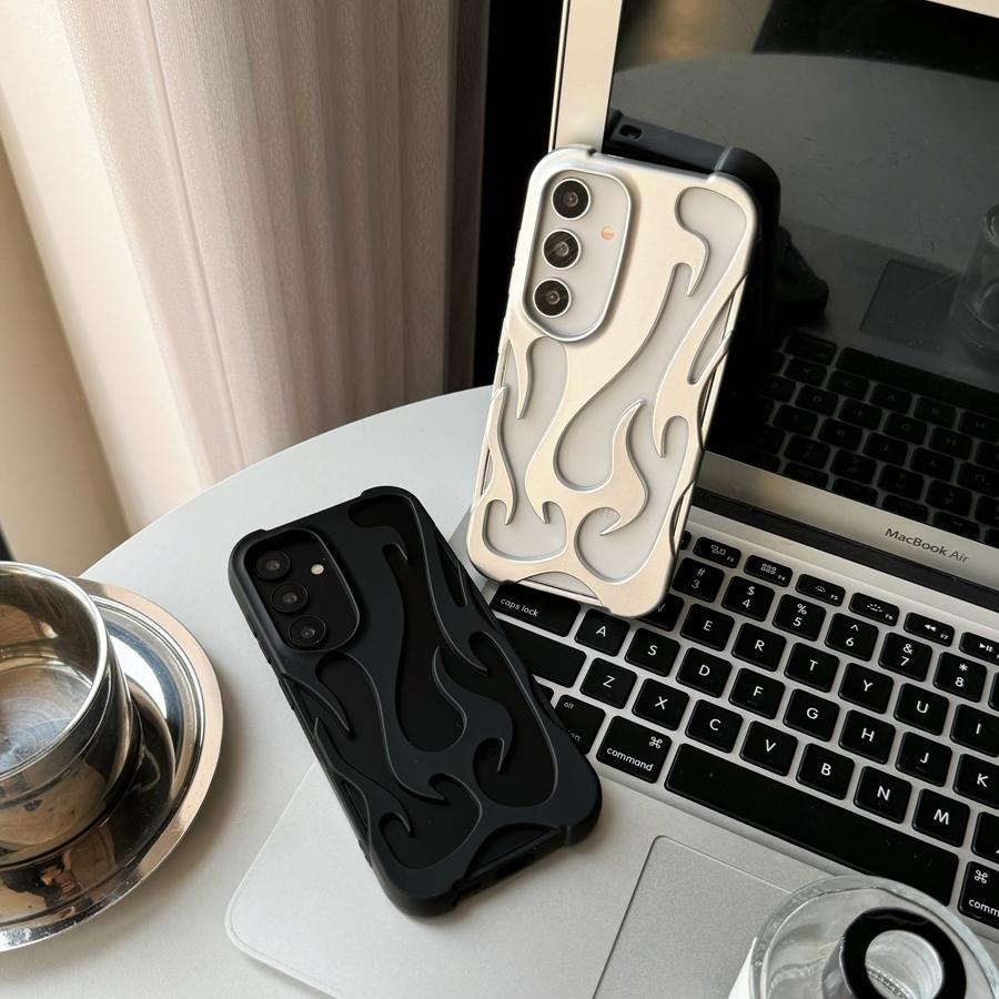 Case for Samsung Galaxy S25 Ultra S24 S23 S22 A14 A15 A16 A55 A54 Hollow Flame Shaped Phone Case Cover with Super Strong Heat Dissipation
