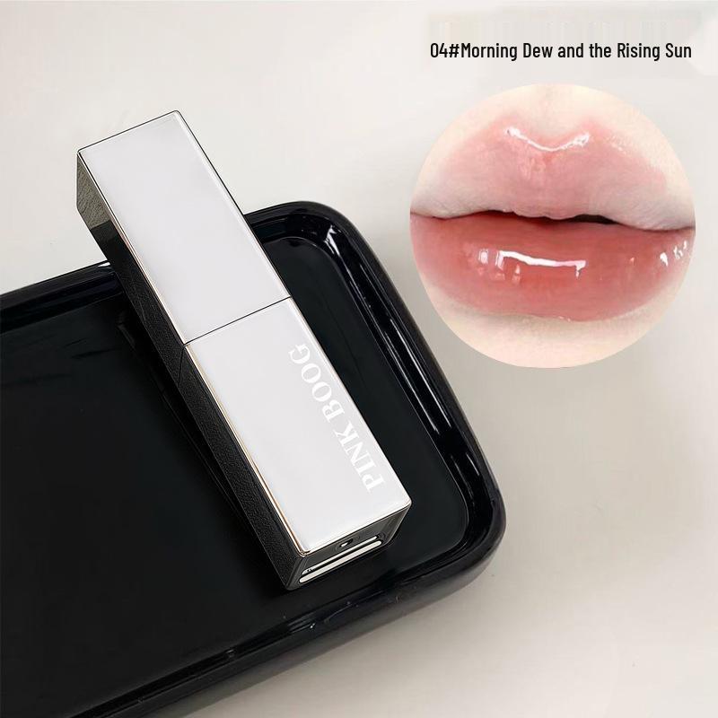 Увлажняющий бальзам для губ Chic Glow: Коллекция Dewy Nude