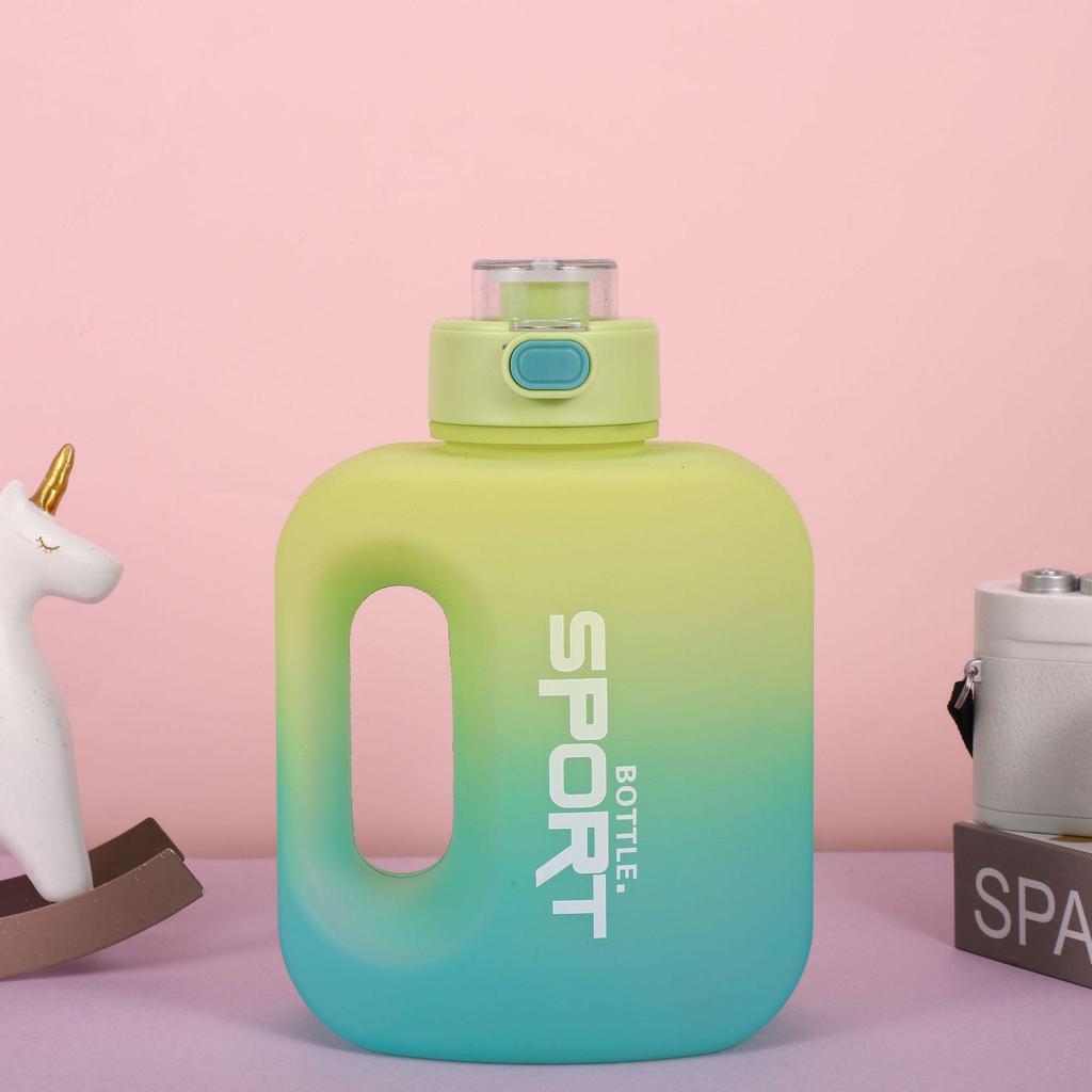 Спортивная бутылка для воды Gradient Summer 2023: Большая емкость, портативный, популярный дизайн