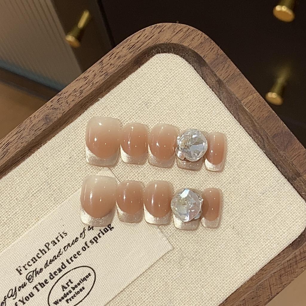 Daily Simple Handmade Fine Flash Cat Eyes French Stacked Square Diamond Satin French Wearable Armor