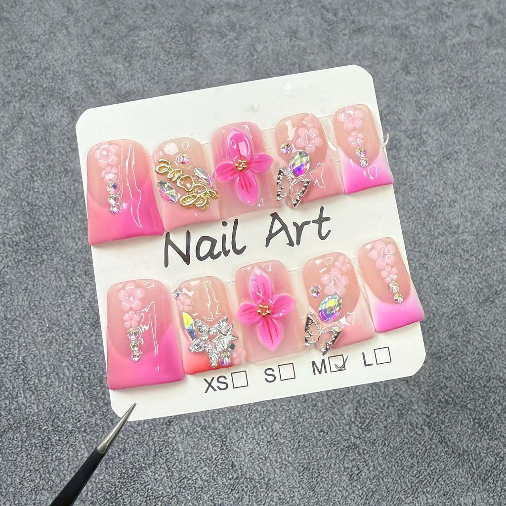 10Pcs Handmade Duckbill False Nails with 602 Crystal Clear Blush Sculpted Flower Design for Women