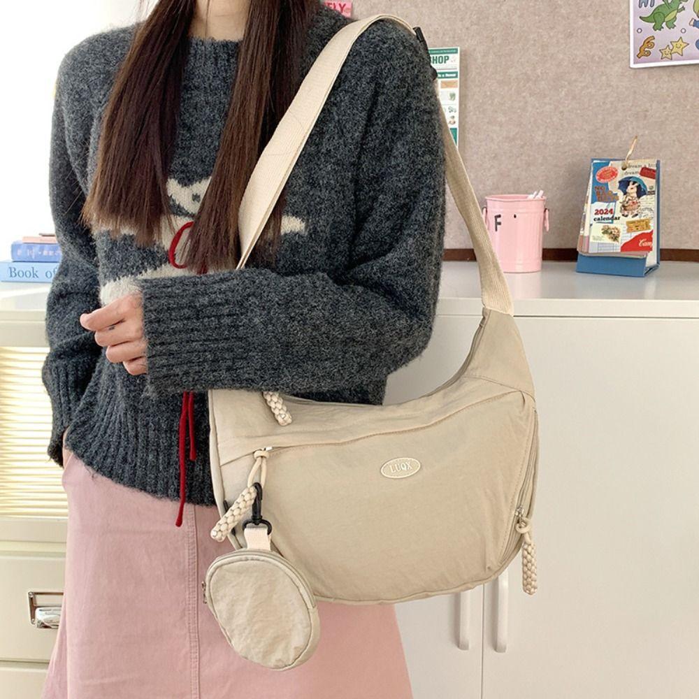 Handbag Nylon Shoulder Bag Lightweight Dumpling Bag Sweet Oxford Cloth Crossbody Bag  Travel