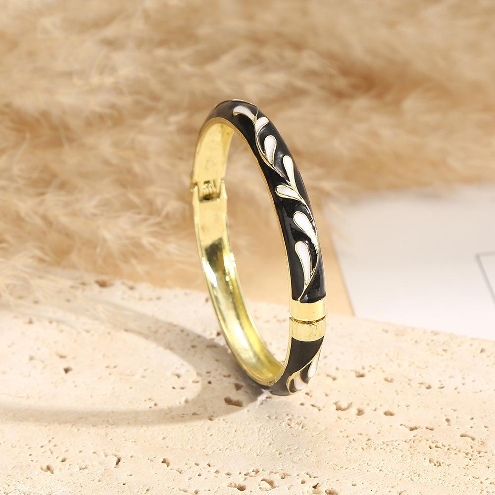 Flower Shaped Enamel Carved Bangle Colorful Chunky Bracelet Friendship Gift