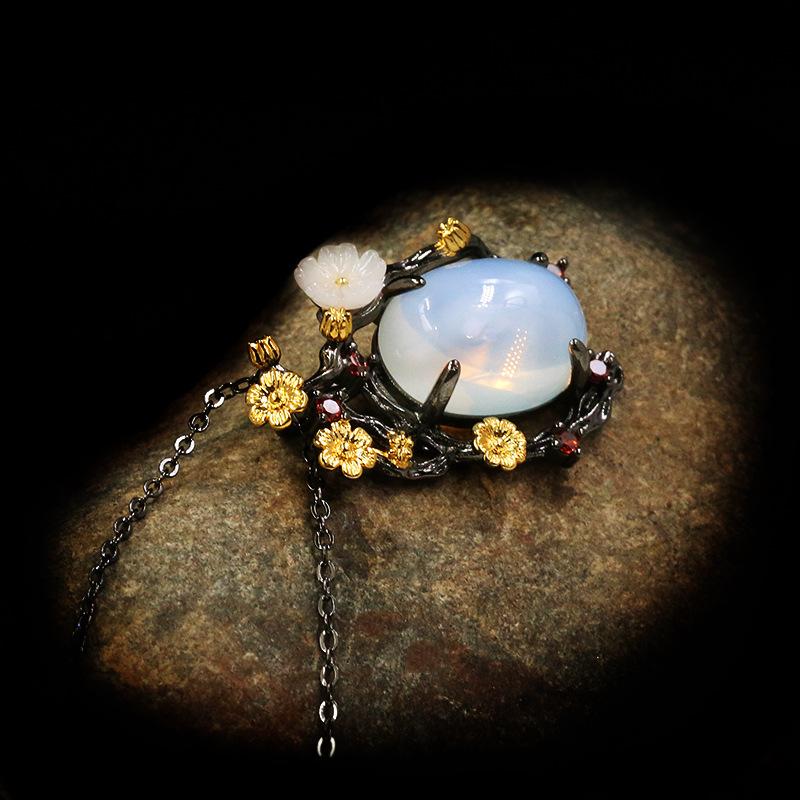 Enamel Glaze Fresh Flowers White Jade Dragonfly Short Necklace for Women Fashion Design Collarbone Chain