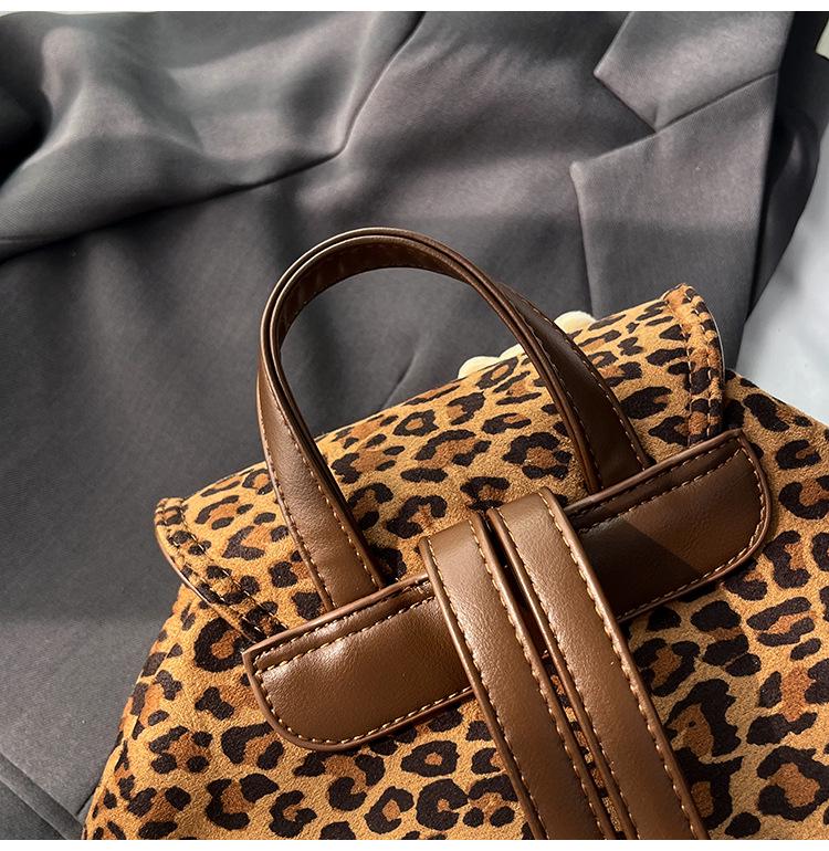 2025 Retro Leopard Print Women's Large-Capacity Backpack – Autumn/Winter Niche Design