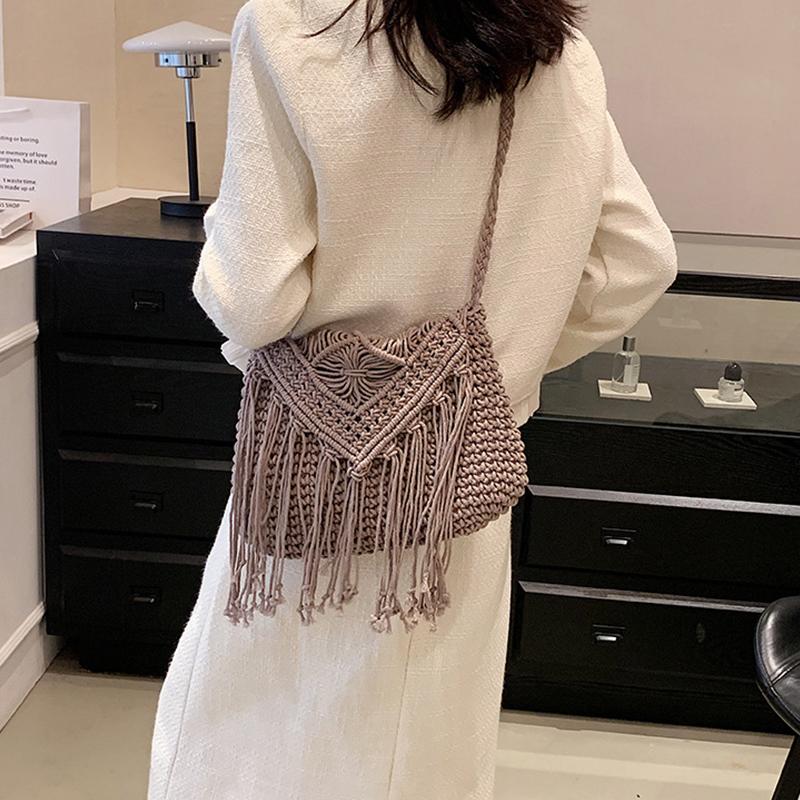 Fashion Casual Cotton Bag Hollow Tassel Beach Bag Flap Hand Woven Bag Cotton Rope Shoulder Crossbody Bag For Women