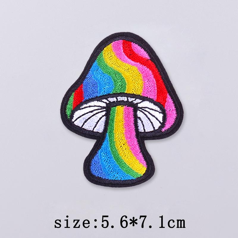 Mushroom Patch Iron On Patches For Clothing Thermoadhesive Patches On Clothes Natural Cartoon Embroidery Patch For Clothes Badge