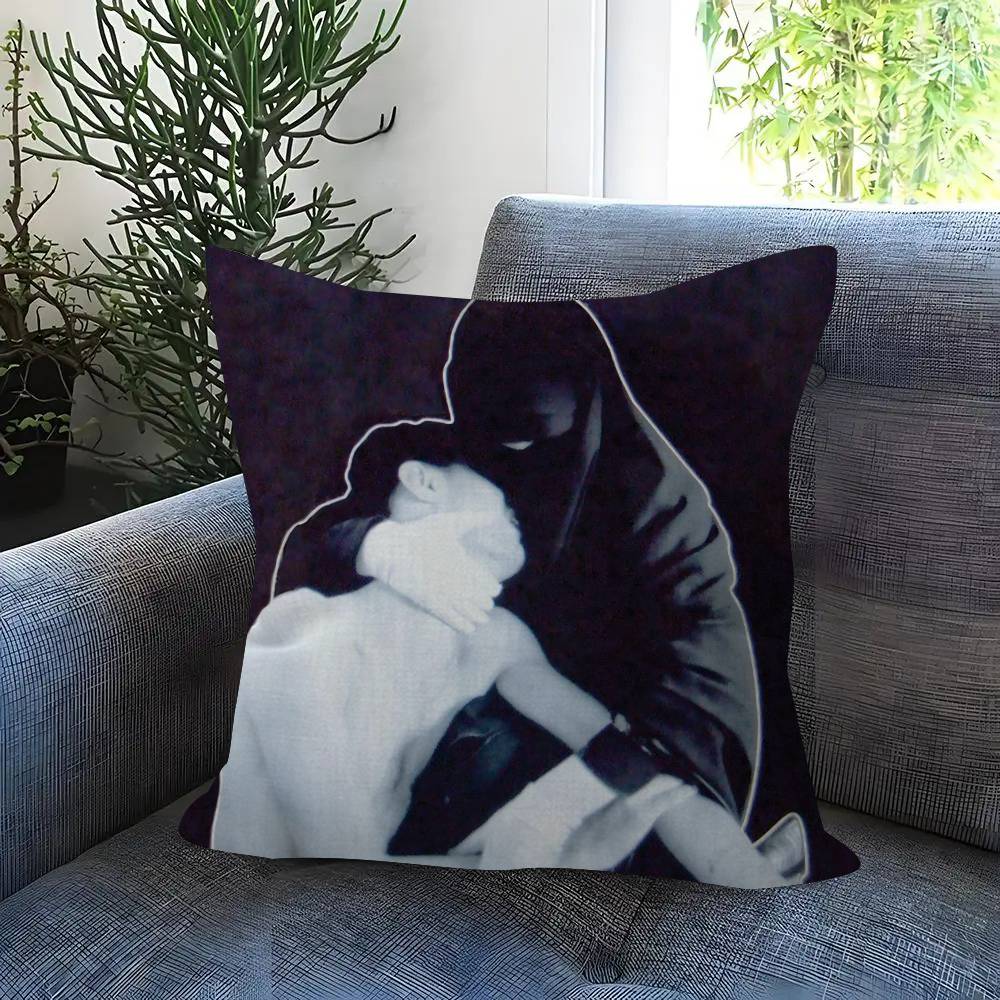 Anime Crystal Castles Band Pillow Anime Pillow Sofa Bed Head Pillow Cover Cushion Cover Fashion