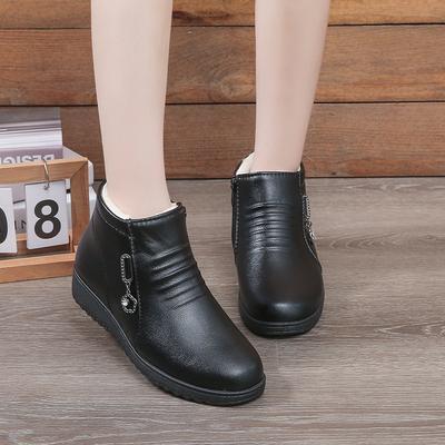 Утолщенные теплые туфли из хлопка для пожилых женщин, зимняя обувь для мам, флисовая нескользящая плоская подошва, кожаные туфли для бабушек