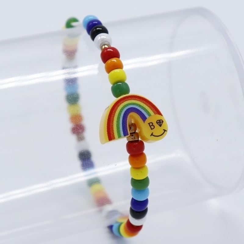 БРАСЛЕТ ИЗ БУСИН-СМАЙЛИКОВ «РАДУЖНЫЙ ПОДЪЕМ»