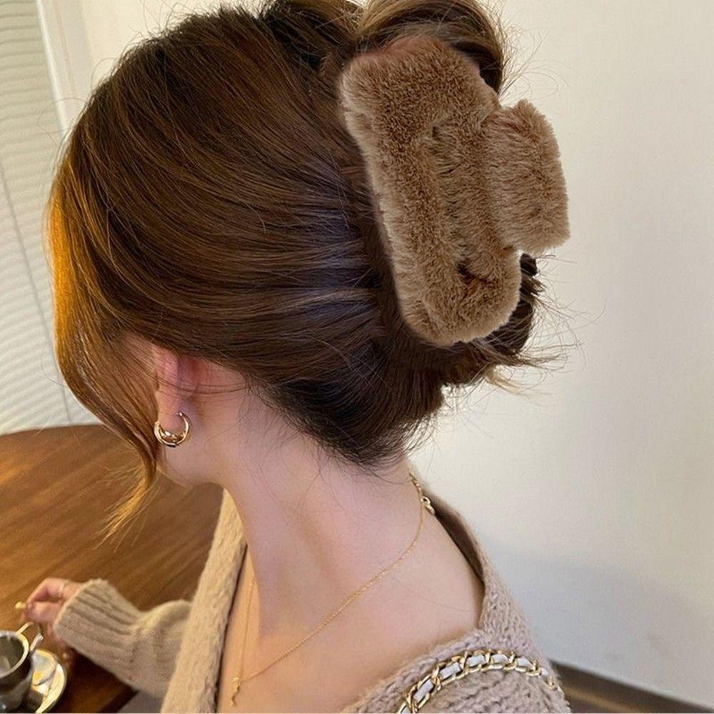 Square Hair Clip Ponytail Holder Large Shark Clip Creative Plush Hair Claw Streetwear