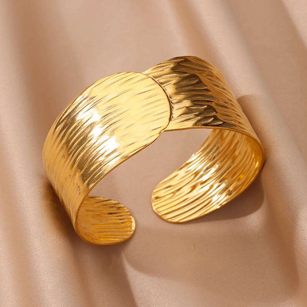 Stainless Steel Wide Bangles for Women Luxury Gold Color Chunky Flower Cuff Bangle Bracelet Femme Vintage Wedding Jewelry Gifts