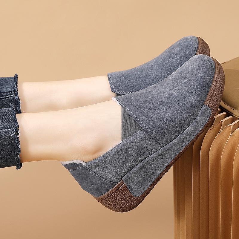 Женские мокасины на платформе Зимние теплые меховые кожаные туфли Женские туфли на толстой подошве Slip on для увеличения роста