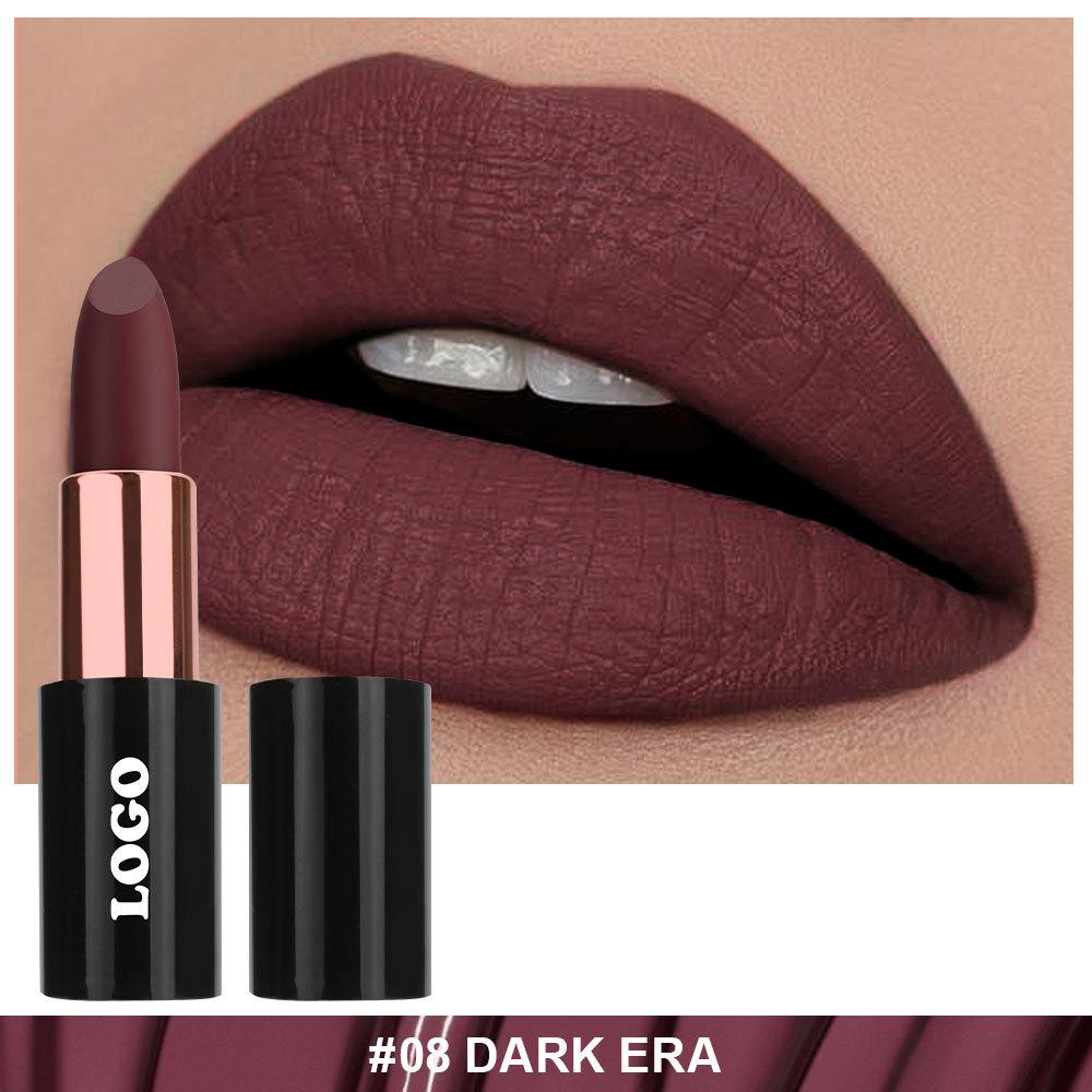 Водостойкая и не отпечатывающаяся матовая помада: Стойкая, Не выцветающая, Не липкая формула.