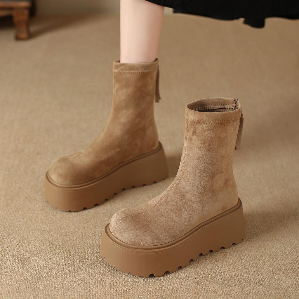 Super Fire Thick-soled Heightening Fashionable Versatile Martin Boots Women's 2025 New Autumn and Winter Small Muffin Medium Boots