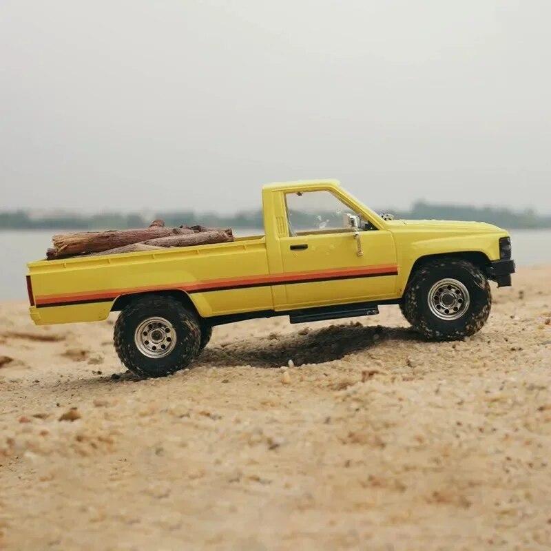 FMS Hilux 1983 1/18 RC автомобиль электрический пульт дистанционного управления автомобили моделирование мини-пикап 4WD внедорожный RC гусеничный автомобиль для взрослых подарки