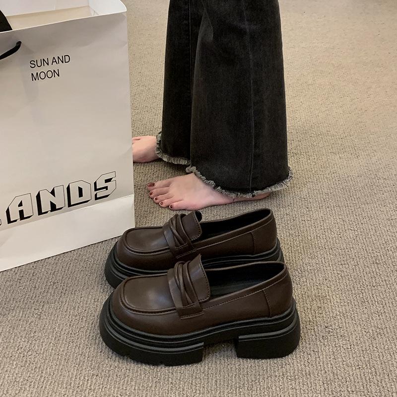 Round Head Versatile Retro Black Platform Small Leather Shoes Women's 2024 Autumn and Winter New French Thick Heel One-pedal Loafers