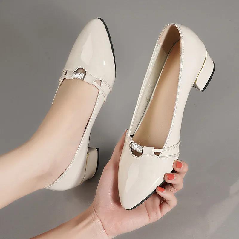 Туфли из натуральной мягкой кожи, женские весенне-осенние дышащие маленькие кожаные туфли на толстом каблуке с сеткой, рабочая обувь в британском стиле с неглубоким горлышком