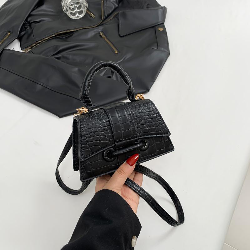 Casual Small Fresh and Fashionable Mini Bag for Women In Spring New Fashionable and Fashionable Texture One-shoulder Crossbody Small Square Bag