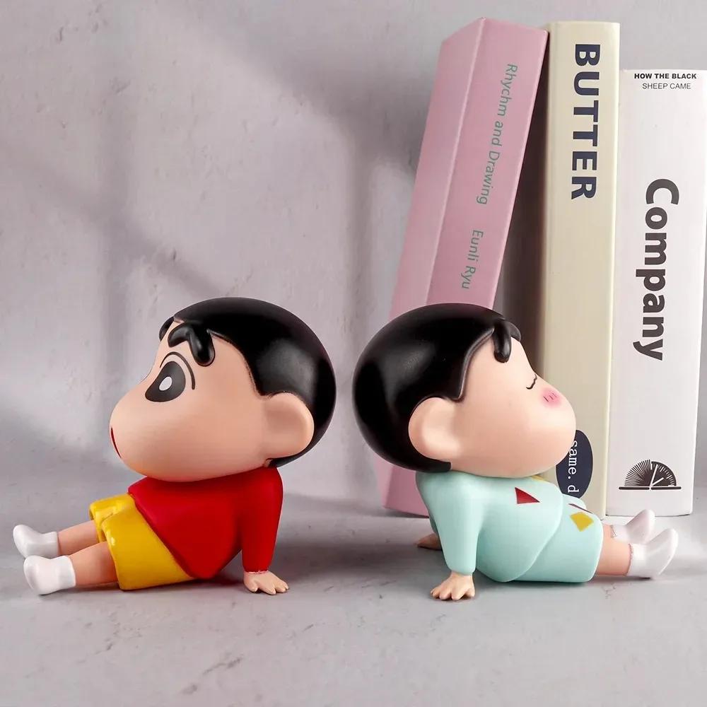 Держатель для телефона Crayon Shin-chan - Кавайная аниме фигурка, настольная подставка для телефонов, милая мультяшная модель для просмотра ТВ, коллекционный декор