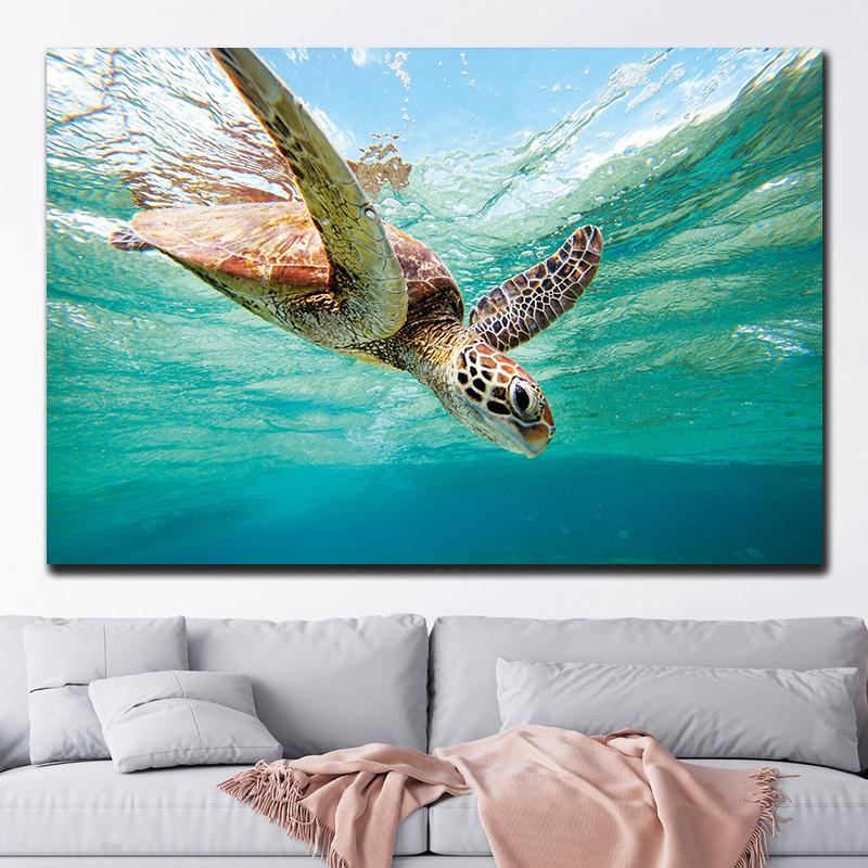 Green Sea Turtle Swims Underwater Canvas Painting Wall Pictures Sea Life Animal Posters and Prints for Living Room Decor Cuadros