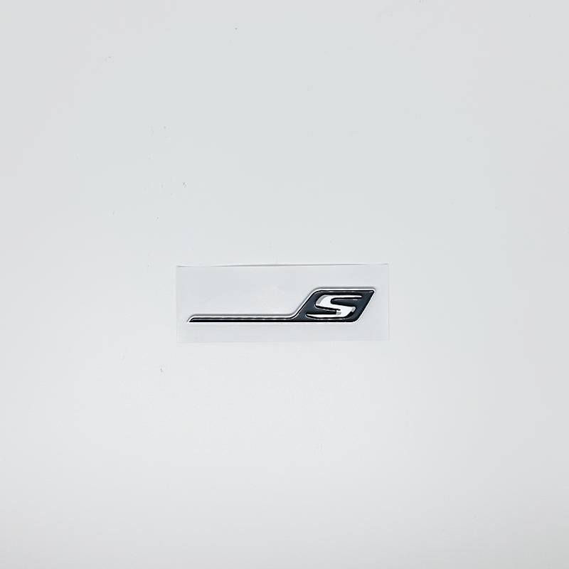 Car Trunk Letters Logo Emblem Badge Decals Sticker For Mercedes Benz CLA Class CLA35 CLA45 CLA260 CLA200 CLA180 CLA250 CLA220 IZ4