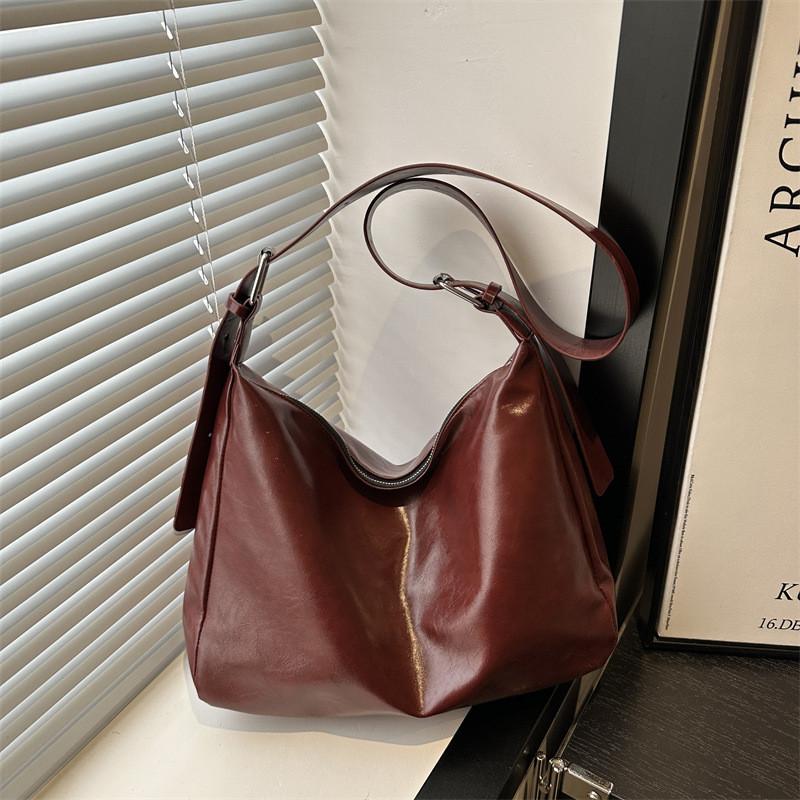 Womens Fashion Pu Shoulder Bag With Zipper Closure And Inner Phone Pocket For Casual Wear
