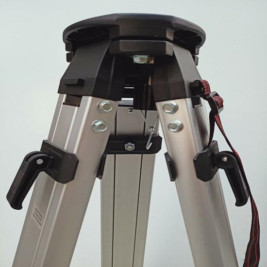 Алюминиевый штатив с автоматическим нивелиром, теодолитный тахеометр, измерительный прибор для съемки тахеометра