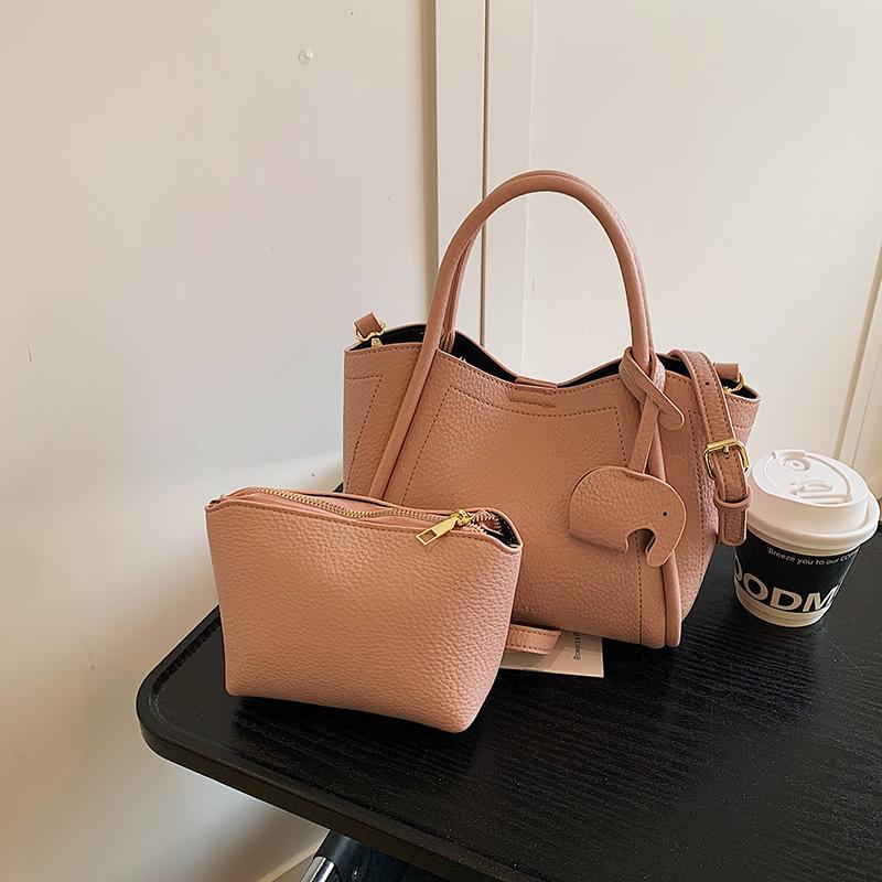 Bag Women's New Fashion Versatile Handbag Casual Messenger Bag