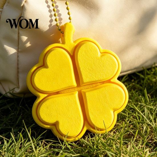 Clover Bag Pendant Four-Leaf Clicker Keychain, 3D Printed Leaf Push Toy with Ball Chain Chain, Stress Relief Finger Toy, Decorative Accessory