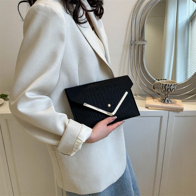 Шикарная женская сумка-конверт в винтажном стиле черного, зеленого, хаки и цвета фуксии для повседневных летних нарядов