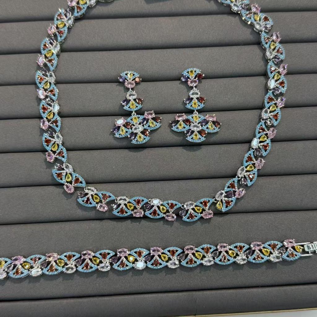 TIANSHE 2026 New Model Fashion Luxury Heavy Industry Necklace Earrings Jewelry Set Vintage Temperament Evening Dress Accessories
