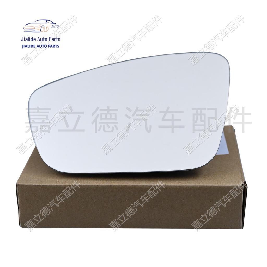 Heated Rearview Mirror Lens for 2011-2013 Volkswagen Polo Hatchback.