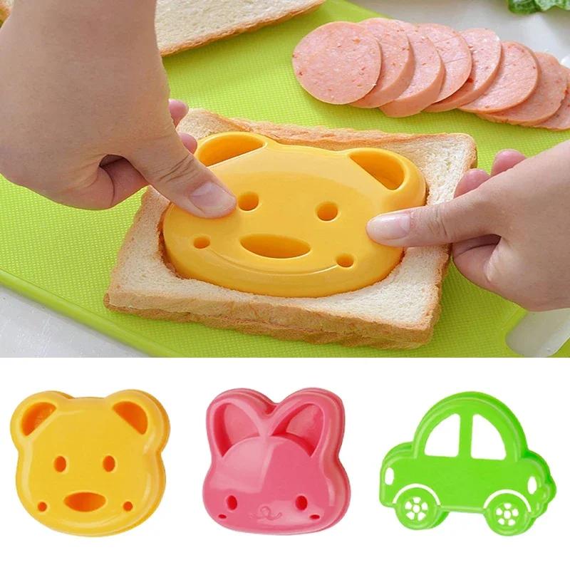 Sandwich Mould Bear Mini Cartoon Cute Bear Rabbit Car Sandwich Sealer Kids Bento Lunch Mold Cookie Cutter Baking Pastry Tools